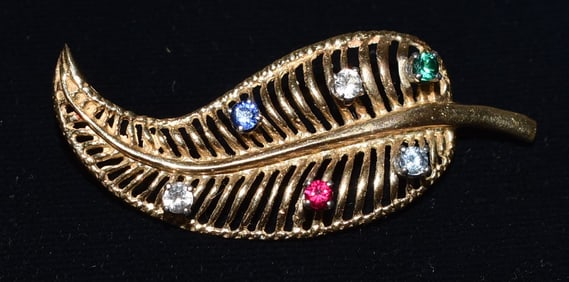 CONTEMP. 14KT YG BIRTHSTONE LEAF BROOCH W/DIAMOND/RUBY+