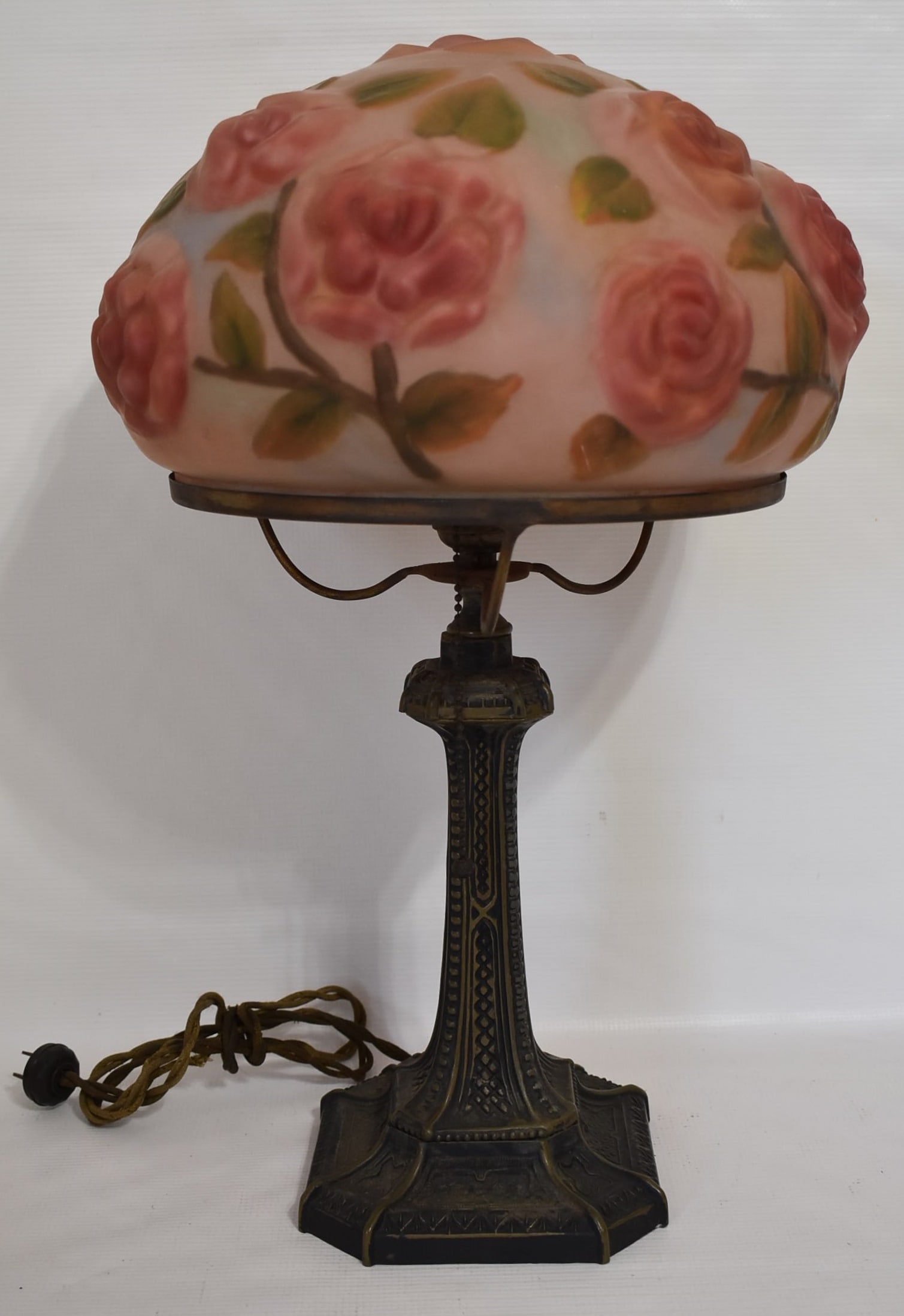 PAIRPOINT TABLE LAMP W/20TH C CONTEMPORARY PUFFY SHADE (1 of 10)