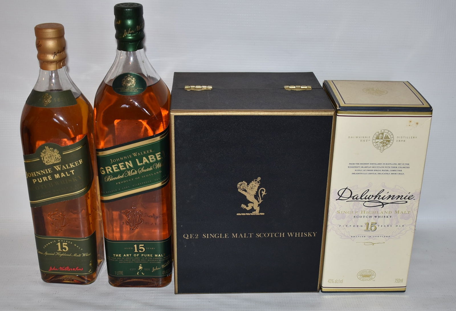 LOT (4) ASSORTED COLLECTABLE SCOTCH/WHISKEY BOTTLES (1 of 7)