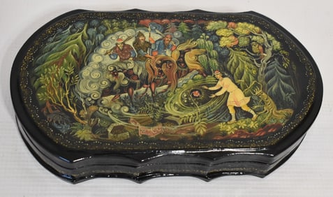 H/P RUSSIAN LACQUERED BOX W/MYTHICAL SCENE SIGNED