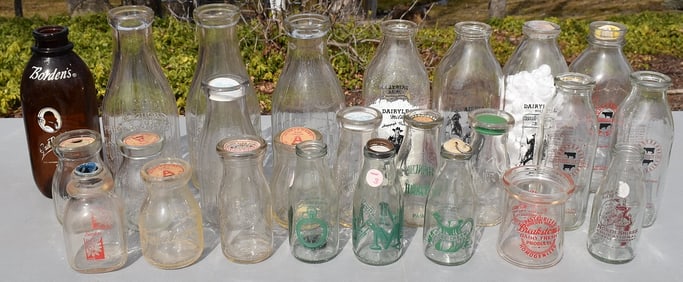 LARGE LOT ASSORTED ADVERTISING MILK BOTTLES, 19/20TH C.