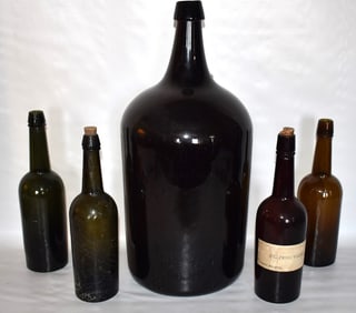 (5) EARLY ELLENVILLE BOTTLING WORKS OLIVE GREEN BOTTLES