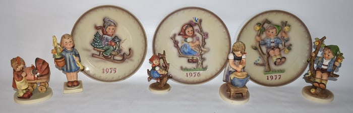 LOT (8) ASSORTED HUMMELS INCL. FULL BEE, C. 1950/90