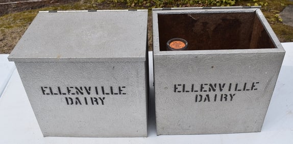 LOT (2) VINTAGE MILK BOXES (RESIDENTIAL) W/BOTTLES