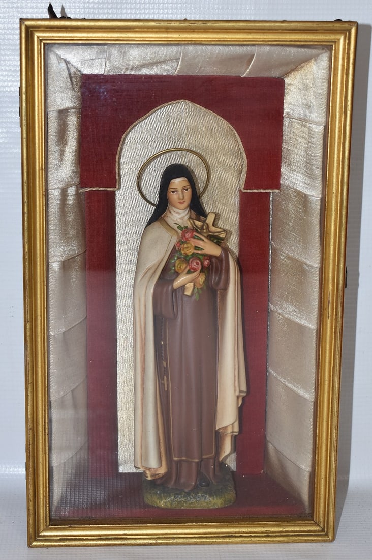 VINTAGE CAST FIGURE SAINT THERESA SHADOW BOX FIGURE (1 of 7)