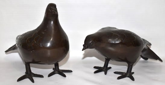 LOT (2) JAPANESE BRONZE DOVES SIGNED, 20TH C.
