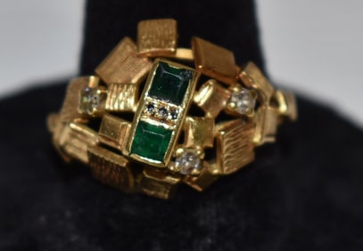 BRUTALIST 18KT YELLOW GOLD/DIAMOND/EMERALD RING C. 1920