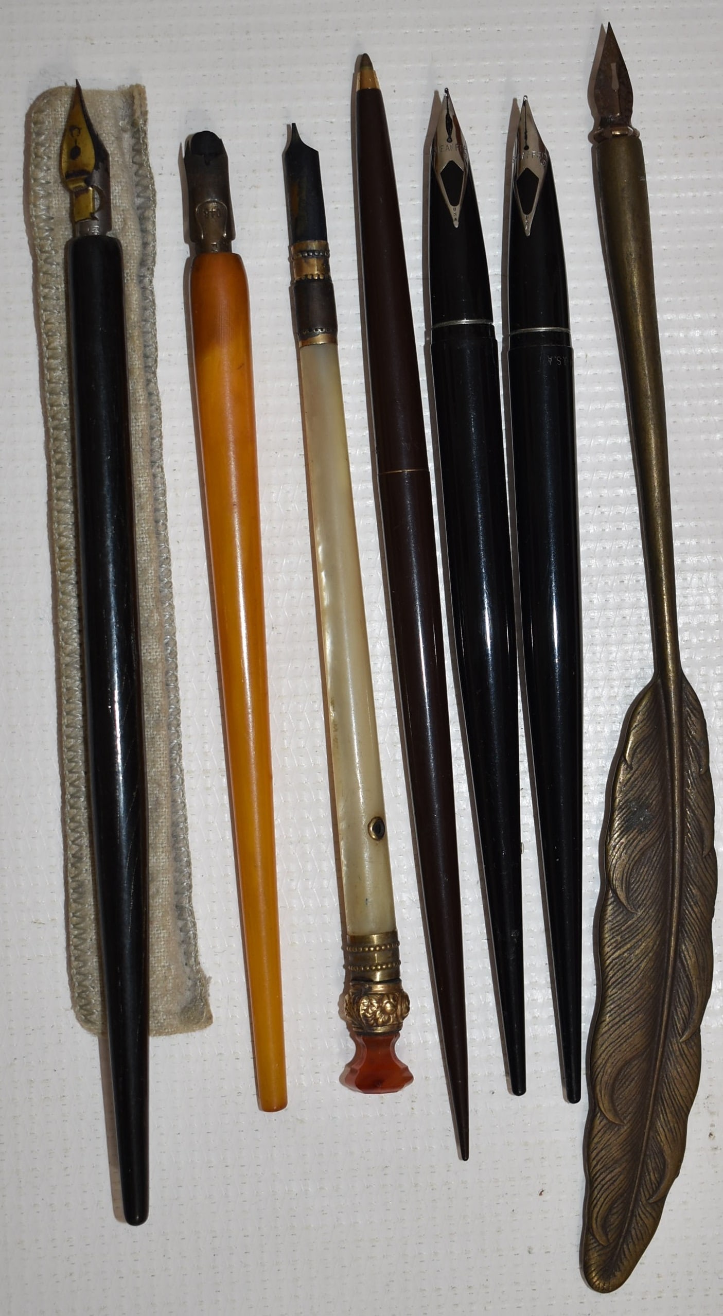 LOT (7) ASSORTED EARLY DIP PENS, 19/20TH C. (1 of 5)
