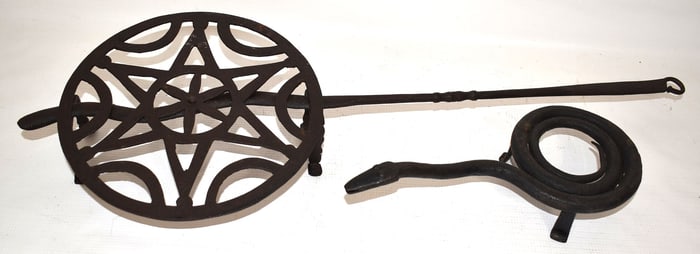 LOT (2) COUNTRY WROUGHT IRON TRIVETS/BROILER, 20TH C.
