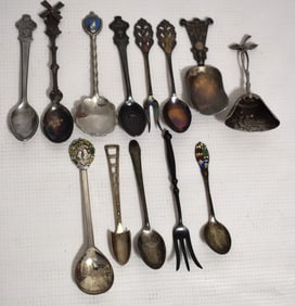 LOT ASSORTED SOUVENIR SPOONS INCL. STERLING, 19/20TH C.