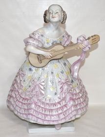 HEREND PORCELAIN GUITARIST, 19/20TH C., H. 14 1/2"