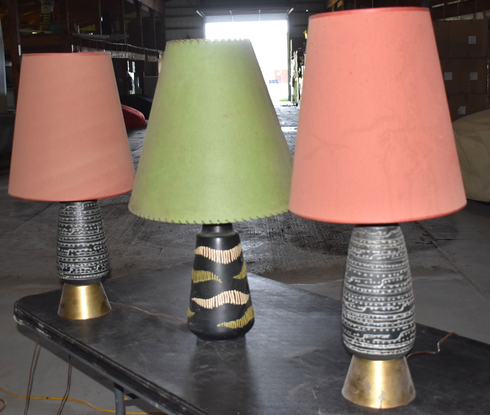 LOT (3) MID CENTURY MODERN TABLE LAMPS, C. 1940/50 (1 of 4)