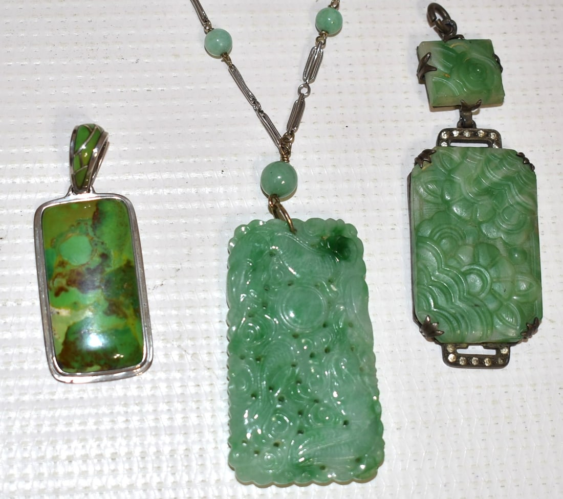 3 CHINESE CELADON JADE PENDANTS/14KT WHITE GOLD NECKLACE (1 of 11)