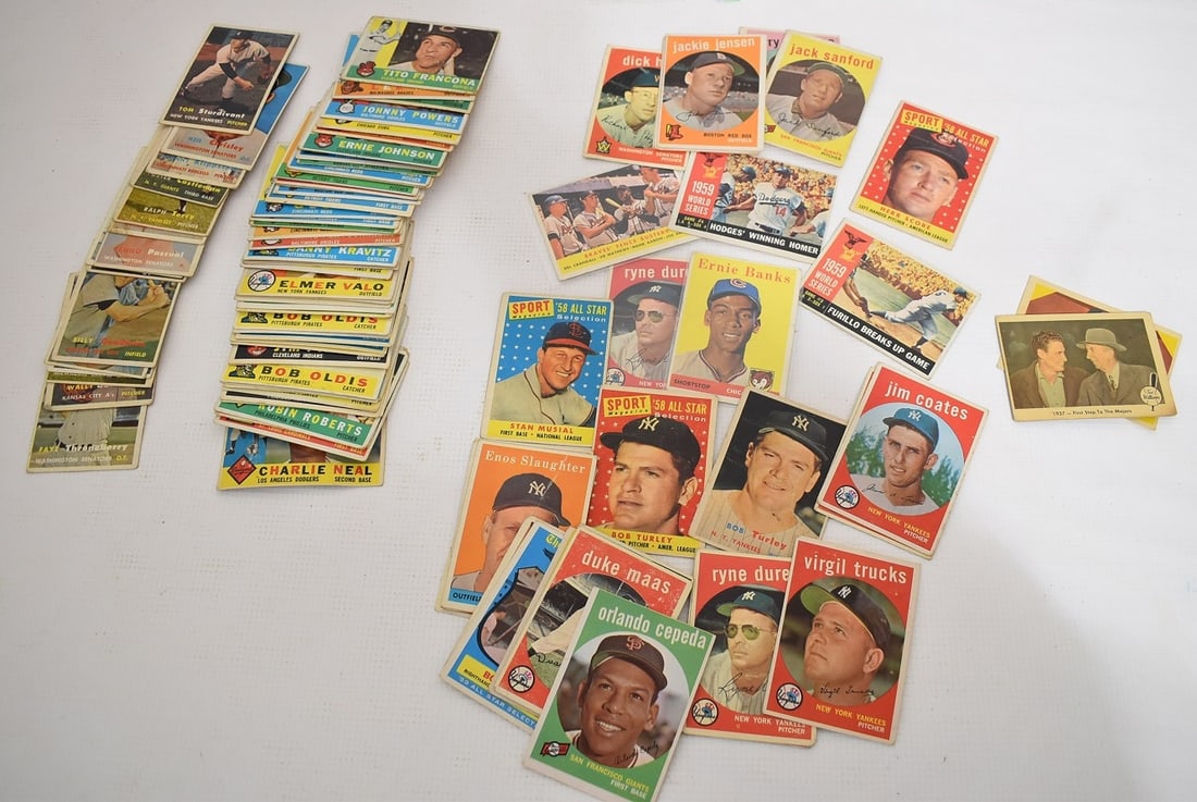 LOT ASSORTED VARIOUS YEAR BASEBALL CARDS, C. 1950'S (1 of 6)