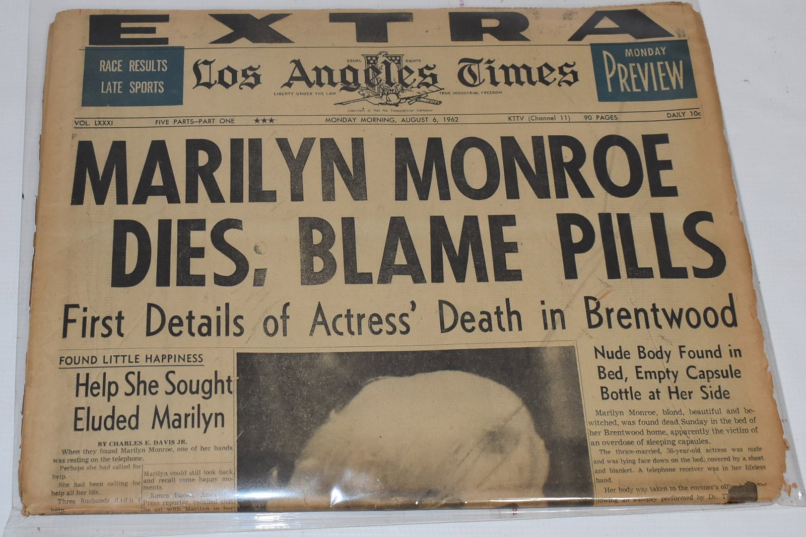 RARE MARILYN MONROE DEATH NEWSPAPER MORNING EDITION: RARE MARILYN MONROE DEATH NEWSPAPER MORNING EDITION LOS ANGELES TIMES, AUGUST 6TH 1962 (GRADABLE)