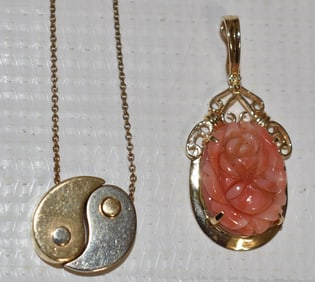 2 DECO 14KT YELLOW GOLD NECKLACE/CARVED CORAL PENDANT