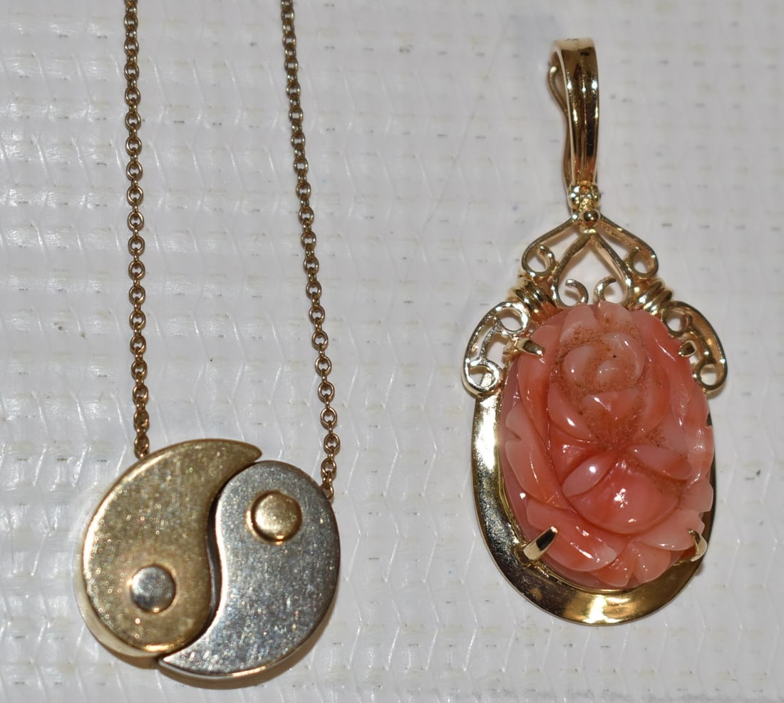 2 DECO 14KT YELLOW GOLD NECKLACE/CARVED CORAL PENDANT (1 of 5)