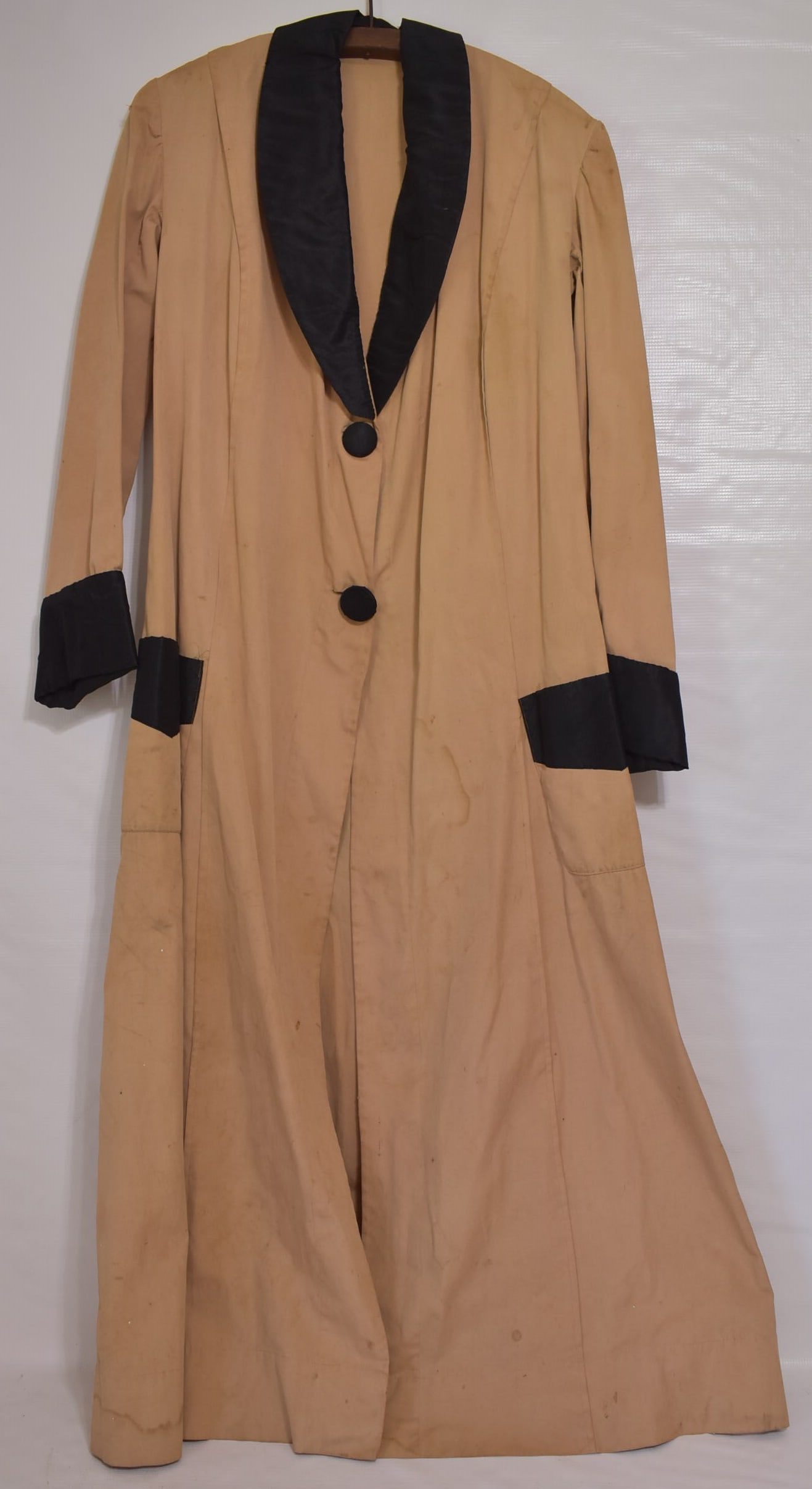 VINTAGE AUTOMOBILE "DUSTER" COAT, C. 1910/20 (1 of 4)