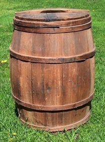 COUNTRY HICKORY CRACKER BARREL, 19TH C., H. 30"