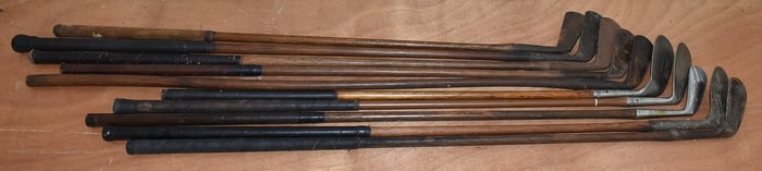 LOT (10) VINTAGE WOOD SHAFT GOLF CLUBS, C. 1930