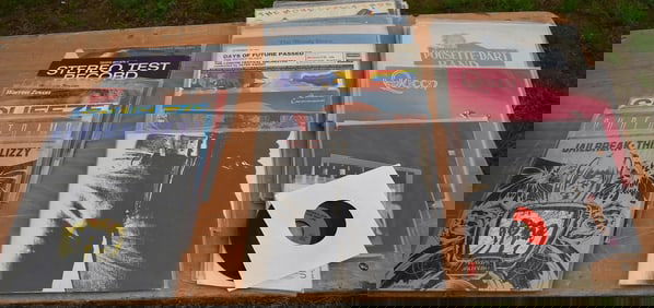 TUB W/ASSORTED ROCK & ROLL 33 1/3 RECORDS, C. 1970/80