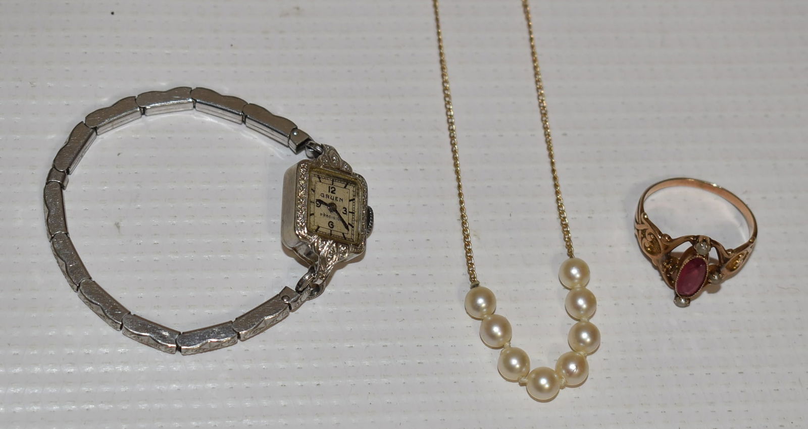 3 ESTATE GOLD INCL 14KT WRIST WATCH/RING/PEARL NECKLACE (1 of 9)