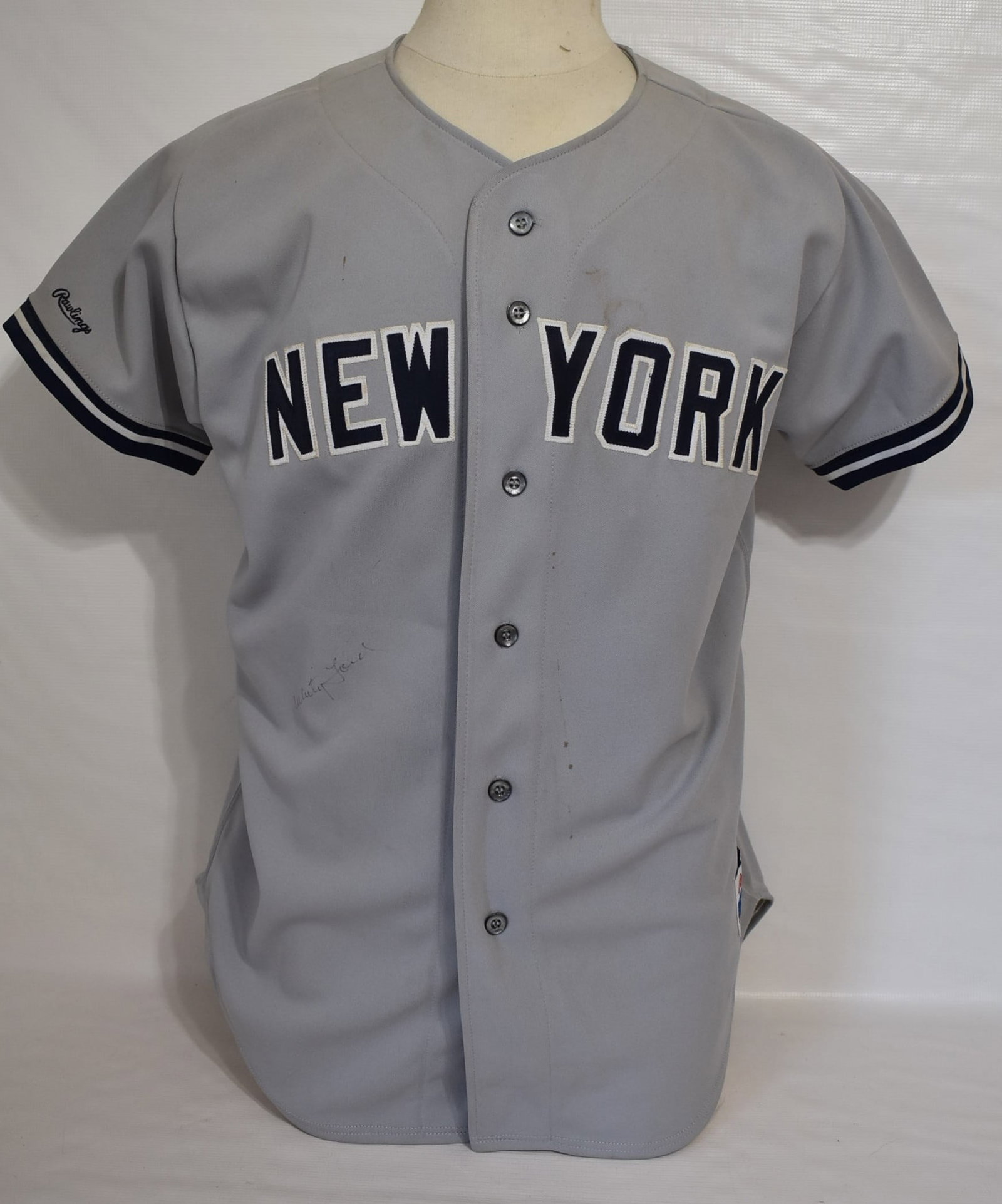 CONTEMPORARY NY YANKEE JERSEY #16 SIGNED WHITEY FORD: CONTEMPORARY NY YANKEE JERSEY #16 SIGNED WHITEY FORD, C. 1990