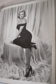 HUGE BINDER LOT MARILYN MONROE 8" X 10" GLOSSY'S