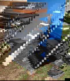 THOREN'S TURNTABLE/33 1/3 RECORDS, MODEL TD165