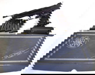 SMITH & WESSON MODEL 41 .22 LR SEMI-AUTO TARGET PISTOL