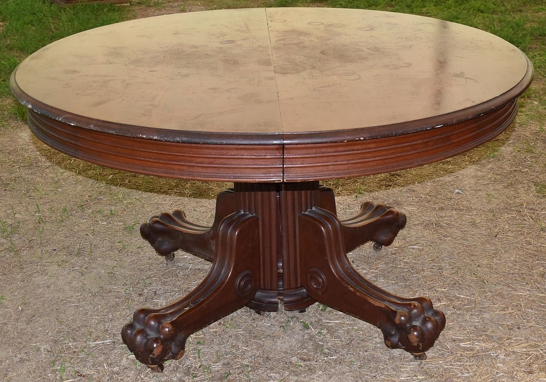 R.J. HORNER MAHOGANY DINING ROOM TABLE W/7 LEAVES (1 of 5)
