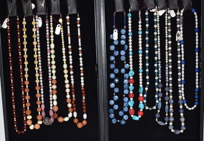 2 TRAYS NECKLACES INCL. TURQUOISE/LAPIS/BLUE QUARTZ+