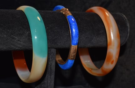 (3) CHINESE/FRENCH BANGLE BRACELETS INCL. 14KT MALIKITE