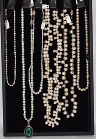 LOT ASSORTED PEARL/SILVER/MALIKITE NECKLACES, 20TH C.