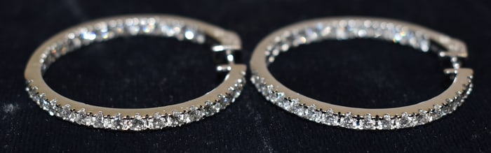FINE ART DECO 14KT WHITE GOLD/DIAMOND EARRINGS, C. 1990