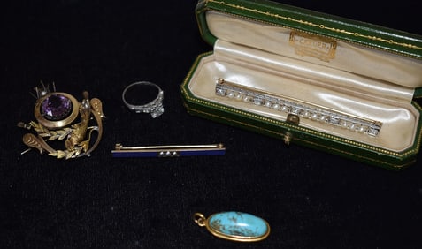LOT ESTATE GOLD/PLATINUM FINDINGS INCL DIAMOND BAR PIN+