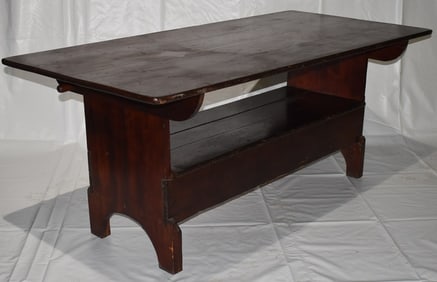 HUDSON VALLEY PINE HUTCH TABLE W/2 BOARD TOP & STORAGE