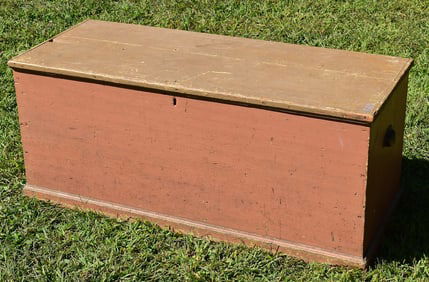 COUNTRY PAINTED PINE LIFT TOP BLANKET BOX, 19TH C.
