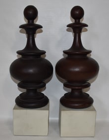 PAIR VICTORIAN BLACK WALNUT TURNED CAPITALS, 19TH C.