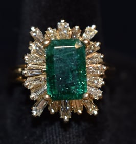DECO 14KT YELLOW GOLD/EMERALD RING, C. 1960, SZ. 6 1/2