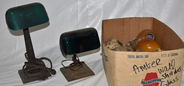 2 VINT. EMERALD LIGHTS W/ASST. AMBER SHADES, C. 1930/40
