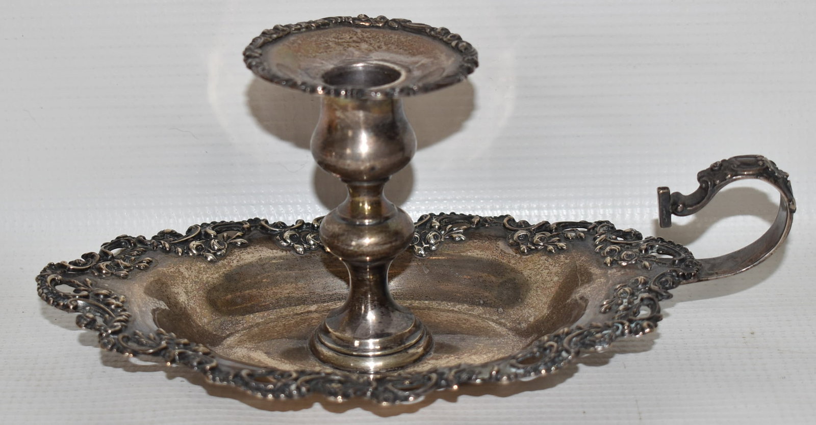 HOWARD & CO. STERLING RENAISSANCE STYLE CHAMBER STICK (1 of 4)