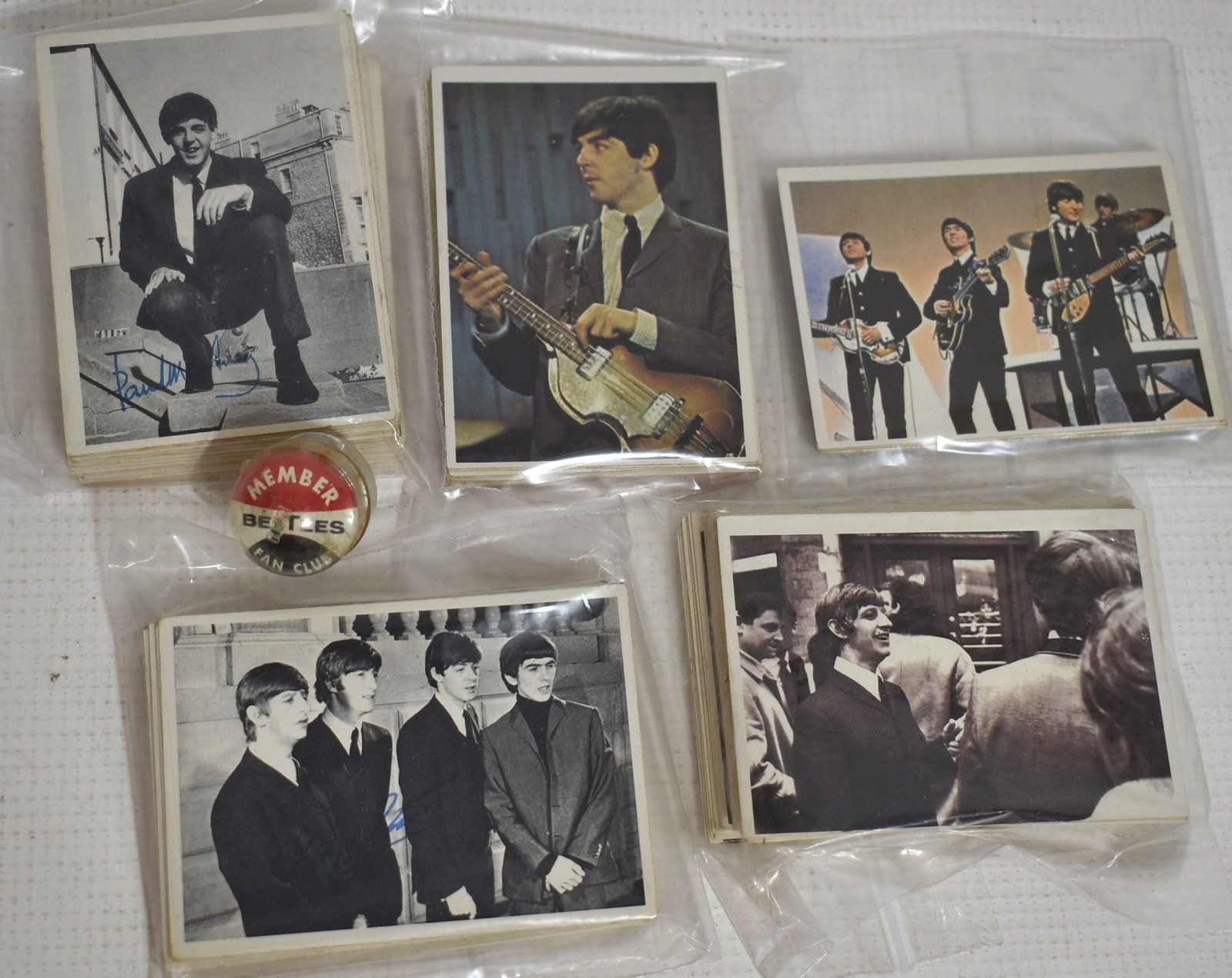 LOT ASSORTED BEATLES TRADING CARDS, C. 1964/65 (1 of 11)