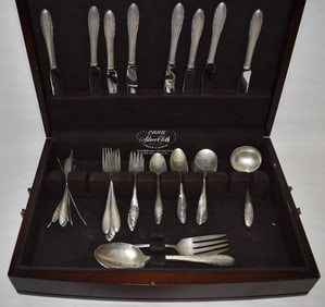 GORHAM STERLING FLATWARE SERVICE (8) LYRIC PATTERN