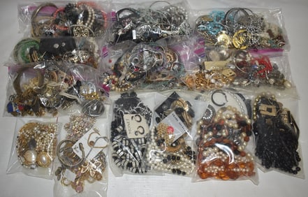 HUGE LOT ASSORTED CONTEMPORARY COSTUME JEWELRY, 20TH C.