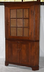 HUDSON VALLEY PINE CORNER CUPBOARD W/GLAZED UPPER DOOR
