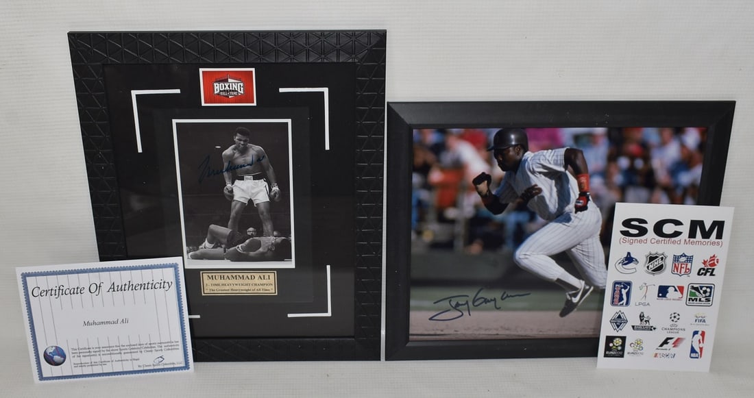 (2) AUTOGRAPHED PHOTOS MUHAMMAD ALI, TONY GWYNN W/COA'S: LOT (2) AUTOGRAPHED PHOTOS MUHAMMAD ALI, TONY GWYNN W/COA'S, 8" X 10"