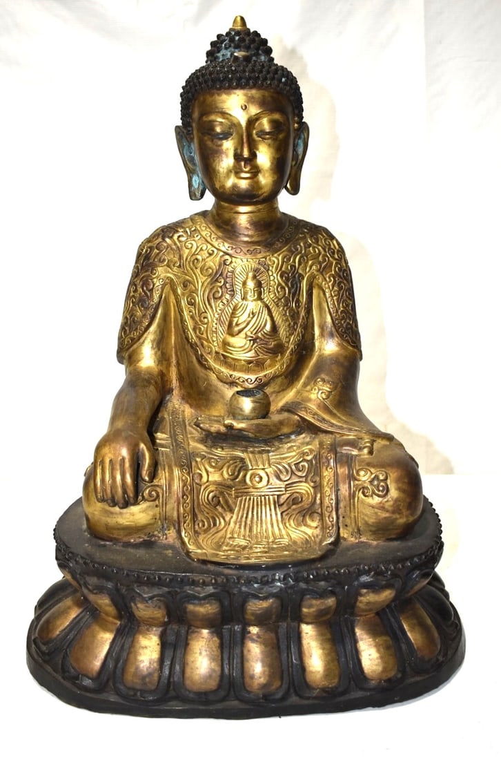 VINTAGE TIBITEN GILT BRONZE BUDDHA, 19/20TH C.: VINTAGE TIBITEN GILT BRONZE BUDDHA, 19/20TH C., H. 22", W. 17"