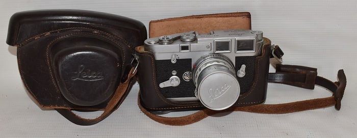 LEICA M-3 35MM CAMERA W/SUMMICRON F-5 CM 1:2 LENS