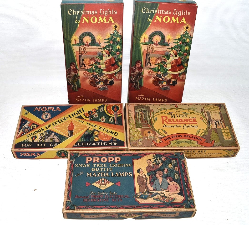 5 BOXES VINTAGE CHRISTMAS TREE LIGHTS (FOR DISPLAY ONLY: LOT (5) BOXES VINTAGE CHRISTMAS TREE LIGHTS (FOR DISPLAY ONLY), C. 1930/50